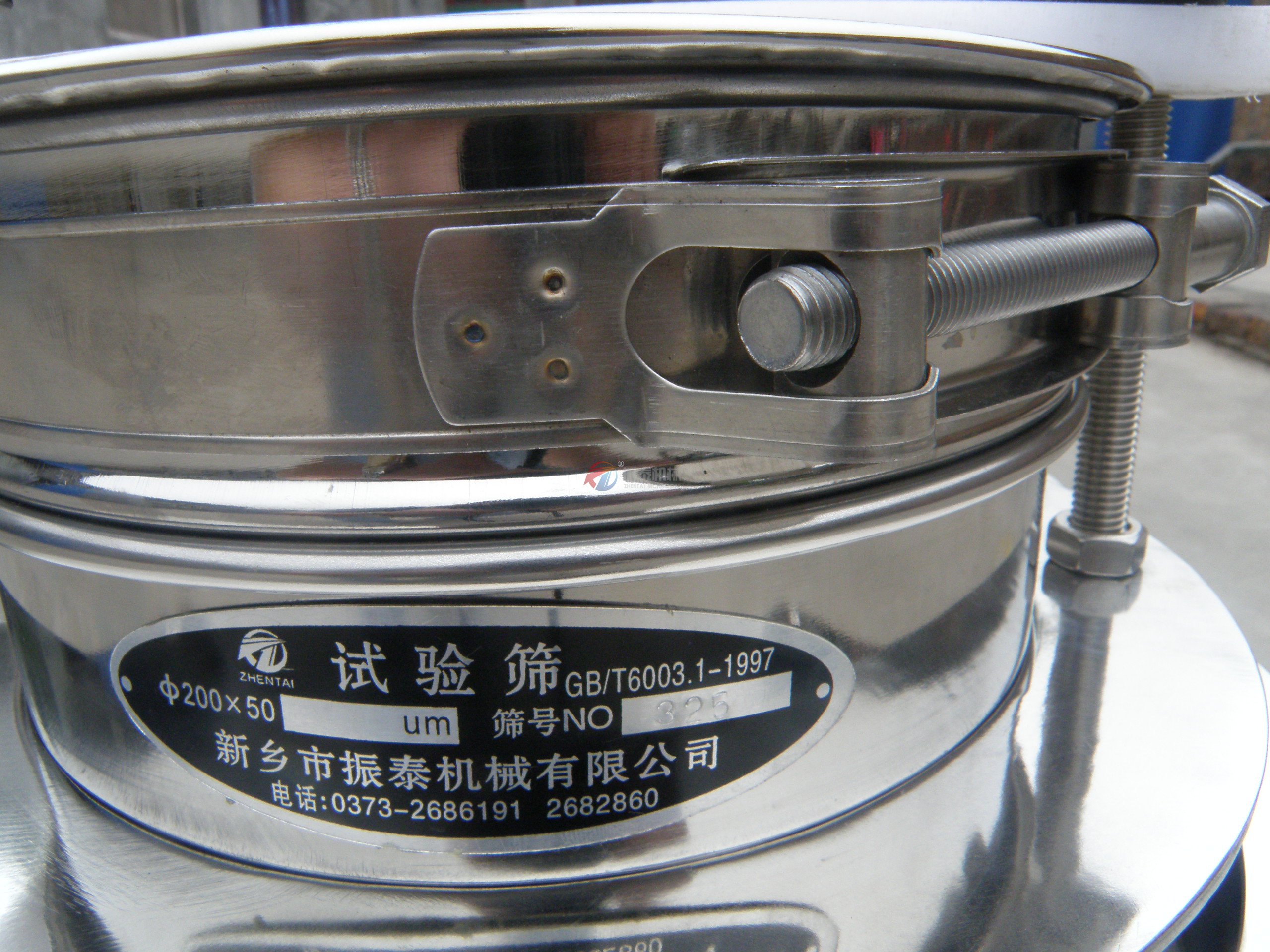 碳酸鈣標(biāo)準(zhǔn)實(shí)驗(yàn)篩發(fā)貨現(xiàn)場(chǎng)